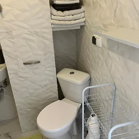 Appartement In The Center For Four Wrocław